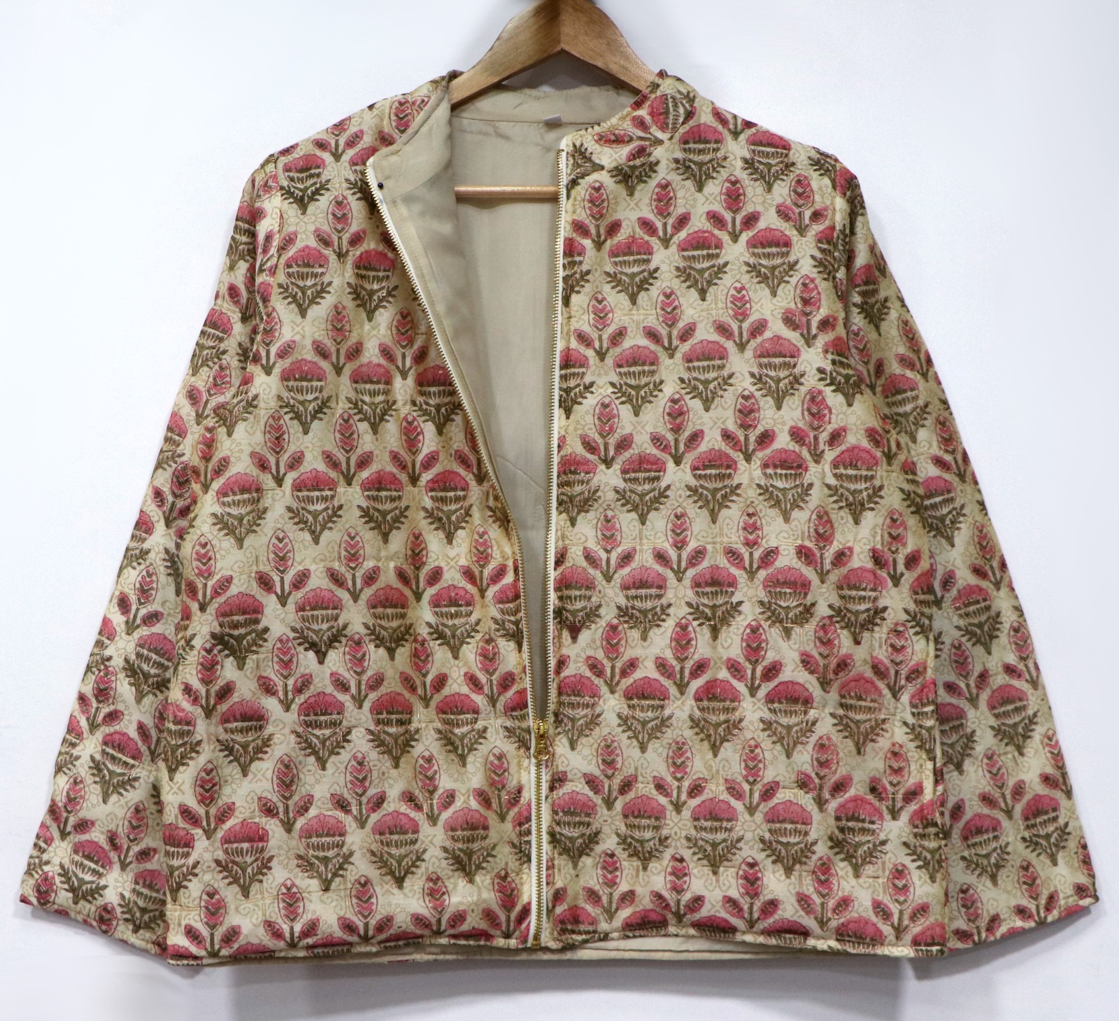 vintage Women’s Silk Jackets – Govind Exports